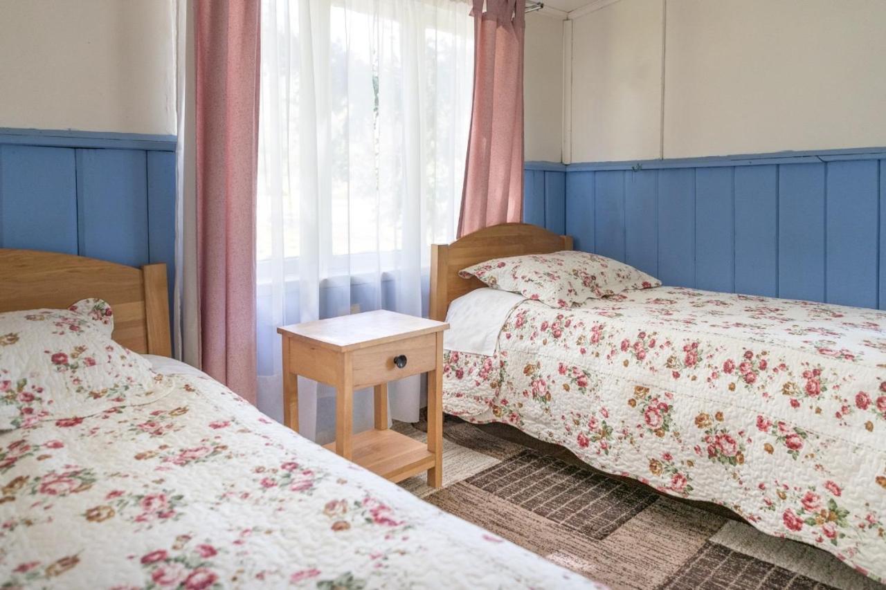 La Casona, Bano Compartido Bed & Breakfast Villa Cerro Castillo Bagian luar foto
